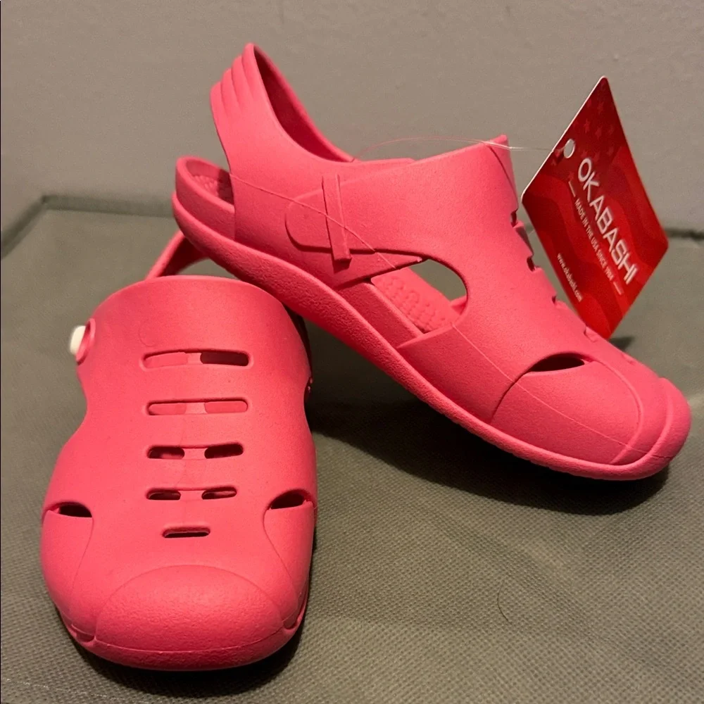 Okabashi Kids Hot Pink Clog with Heel Strap NEW w Tags